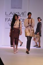 Model walk the ramp for Nikhil Tahampi, Nishka Lulla, Shift show at LFW 2013 Day 1 in Grand Haytt, Mumbai on 23rd Aug 2013 (62).JPG